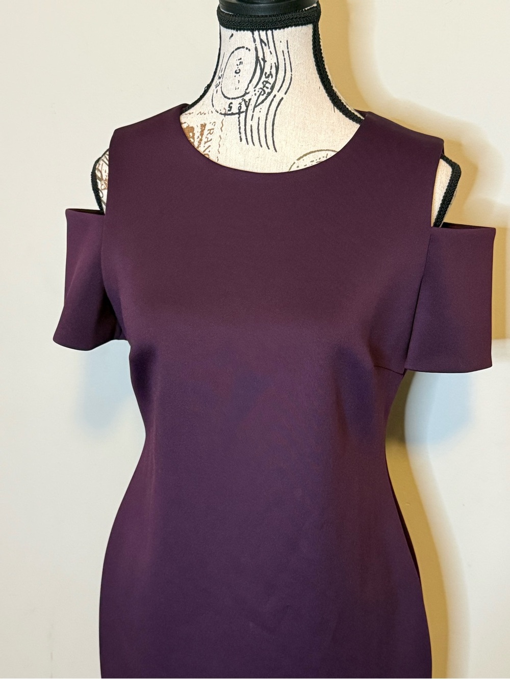 Calvin Klein Plum Cold-Shoulder Sheath Dress - Size 8 - Picture 5 of 10